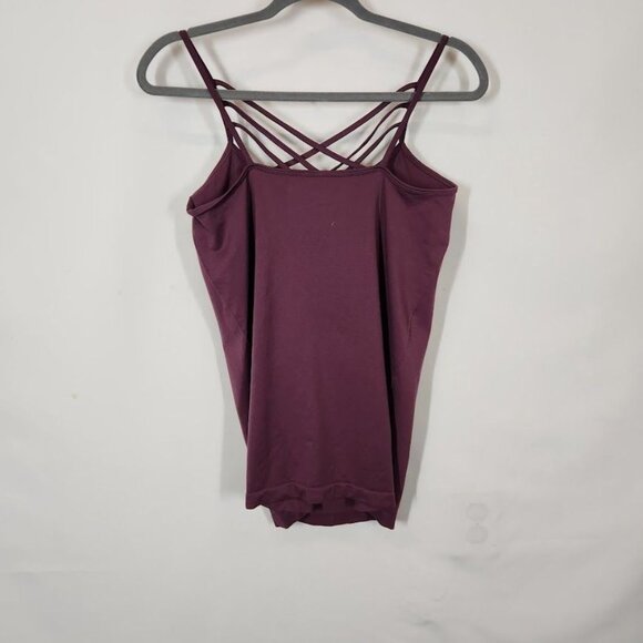 Shiela Rose Criss Cross Front Stretch Spaghetti Strap Tank Top in Maroon Size XL - Picture 3 of 6